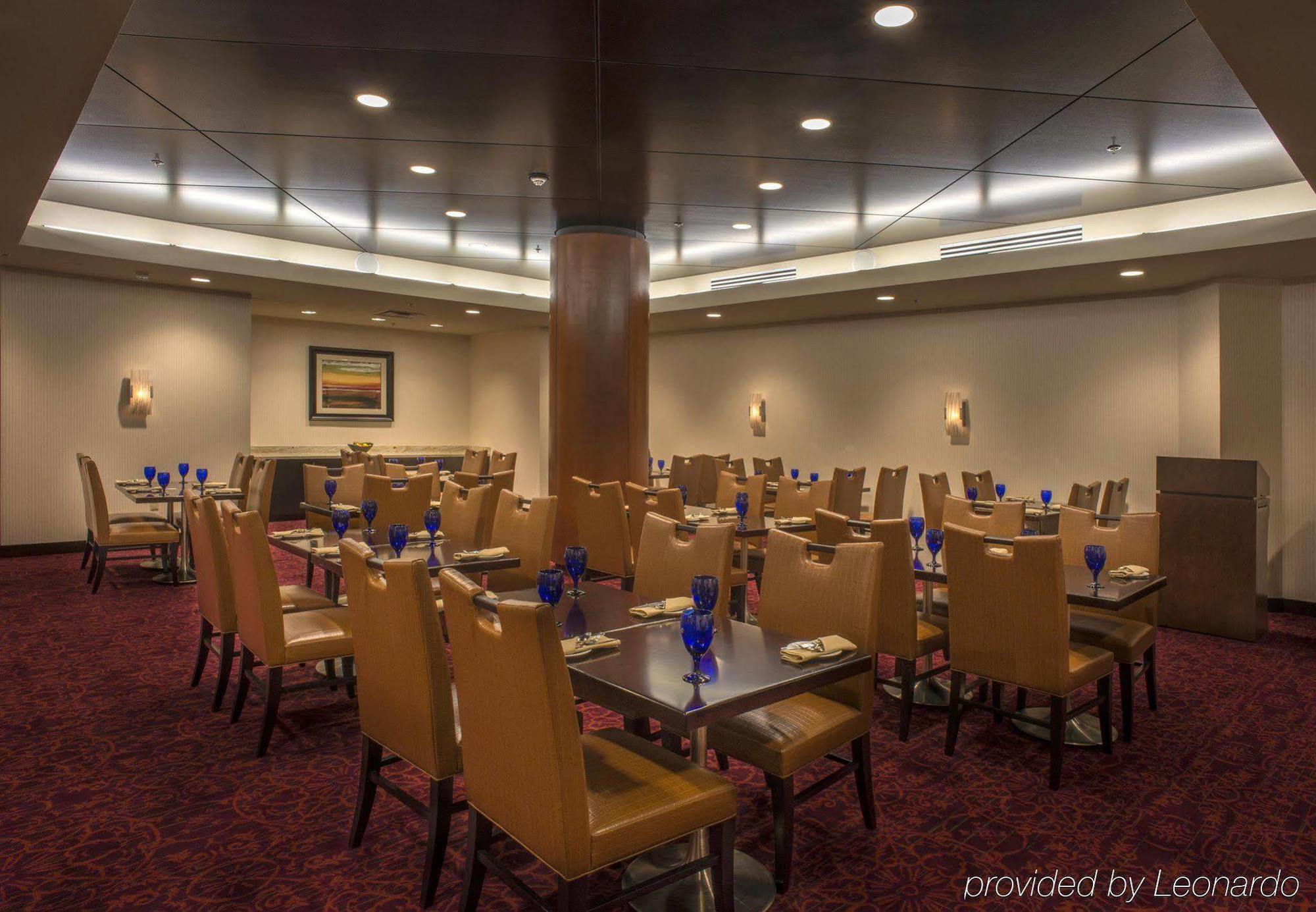 Tulsa Marriott Southern Hills Restaurant billede